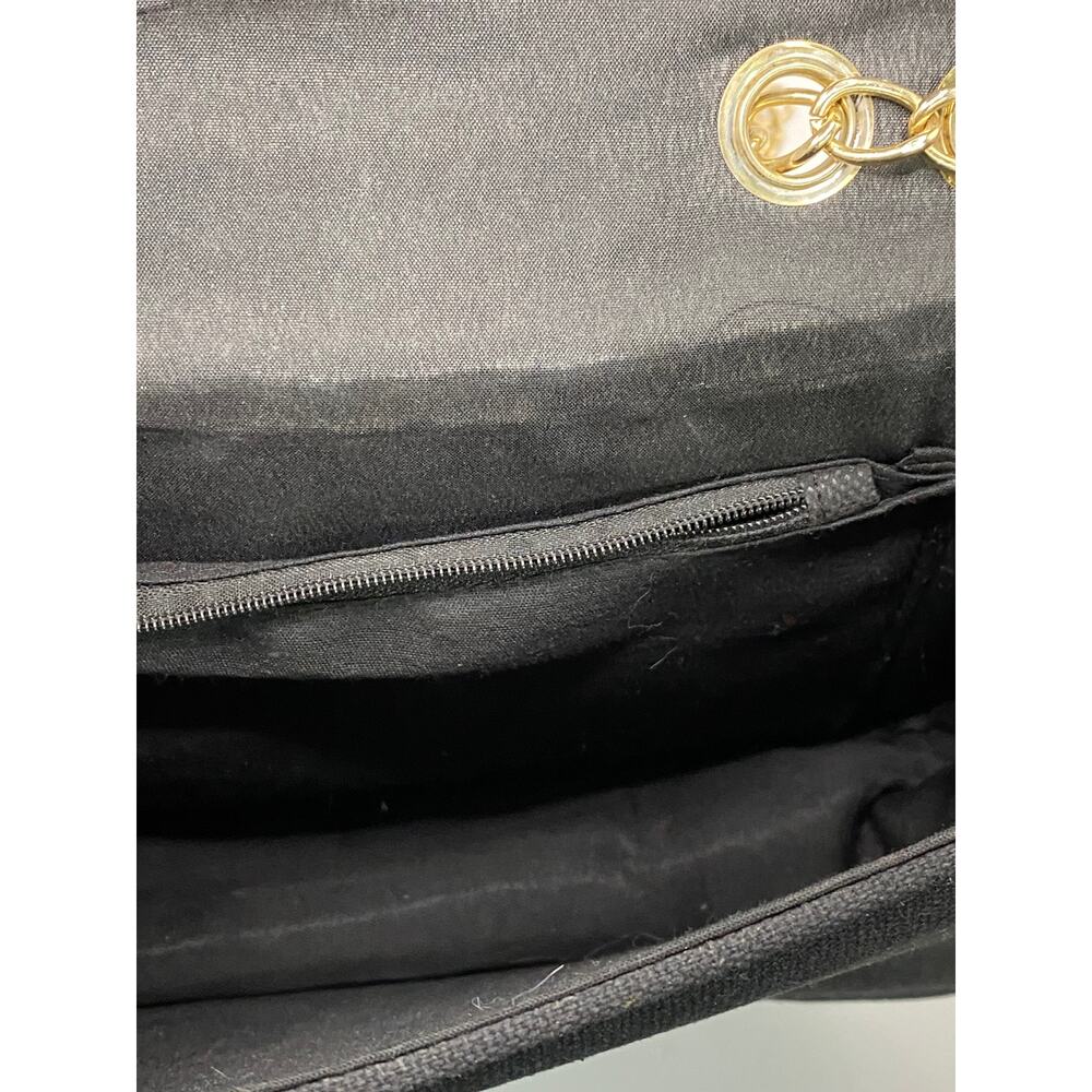 UNBRANDED Women's Black-Multi Dahlia Embroidered Flap Chain-Strap Bag - Picture 11 of 11